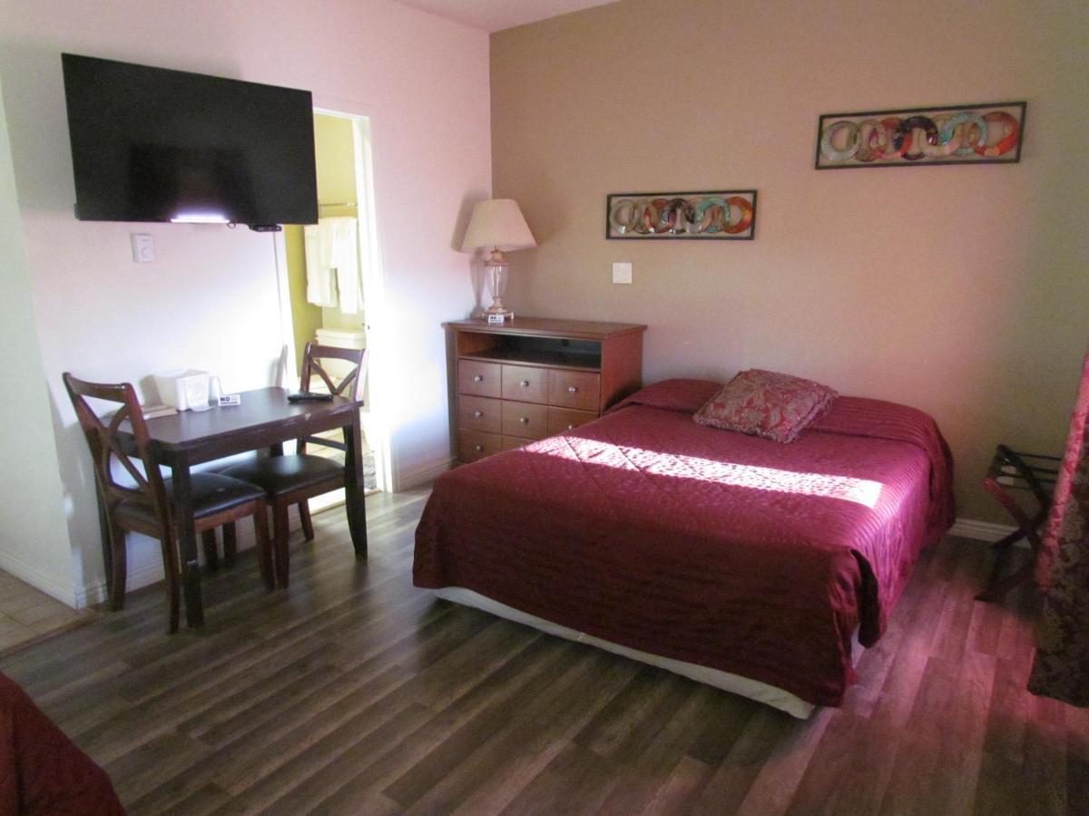 קולורדו ספרינגס True North Motel מראה חיצוני תמונה