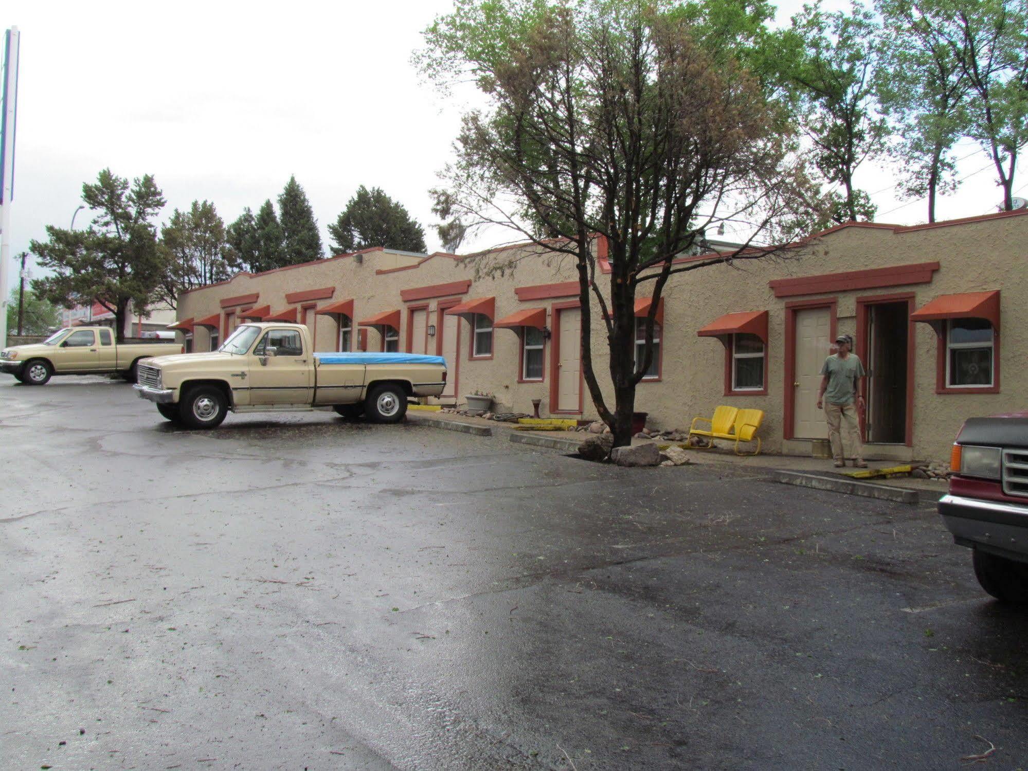 קולורדו ספרינגס True North Motel מראה חיצוני תמונה
